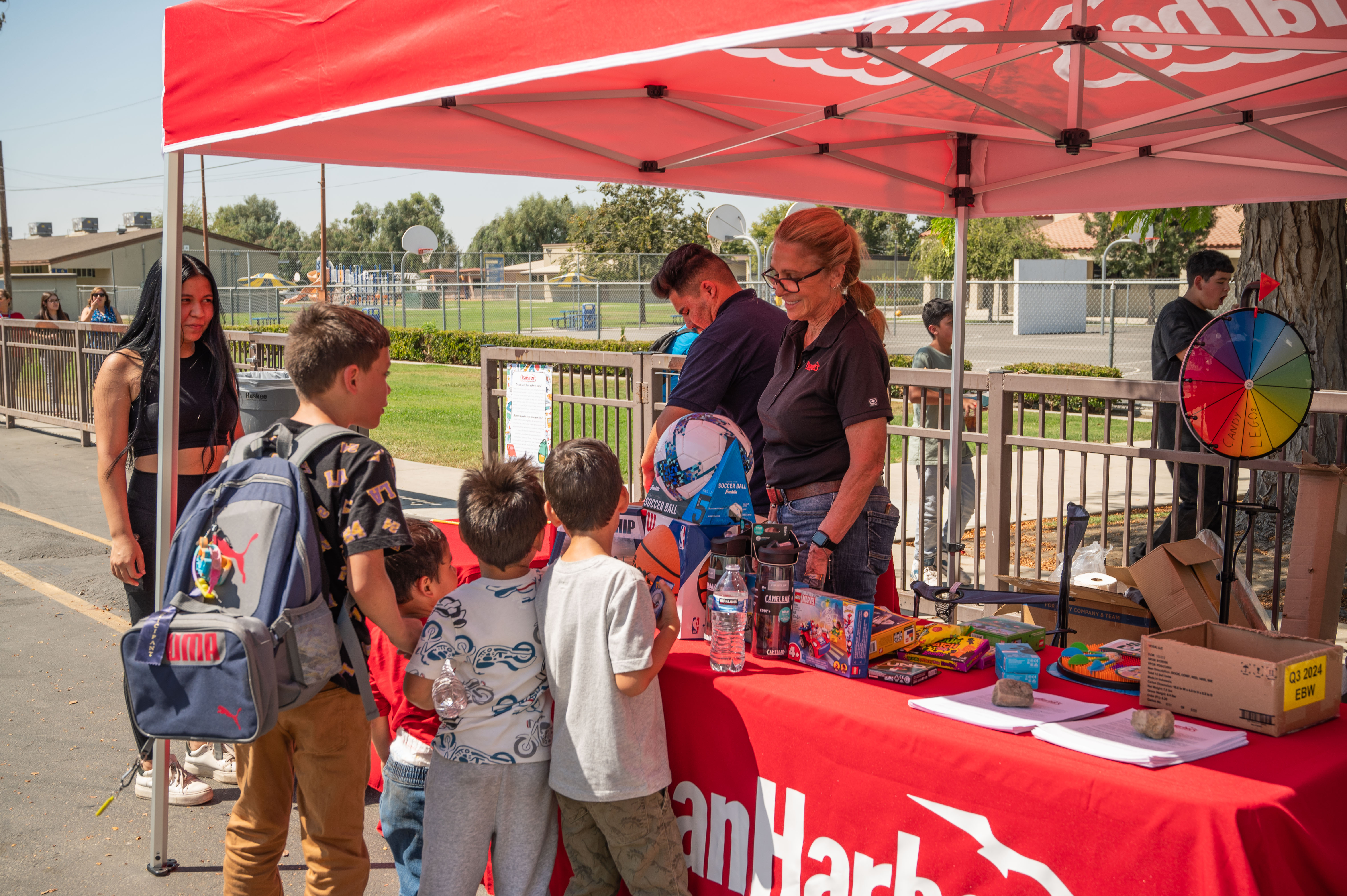 Buttonwillow - Back to School Booth